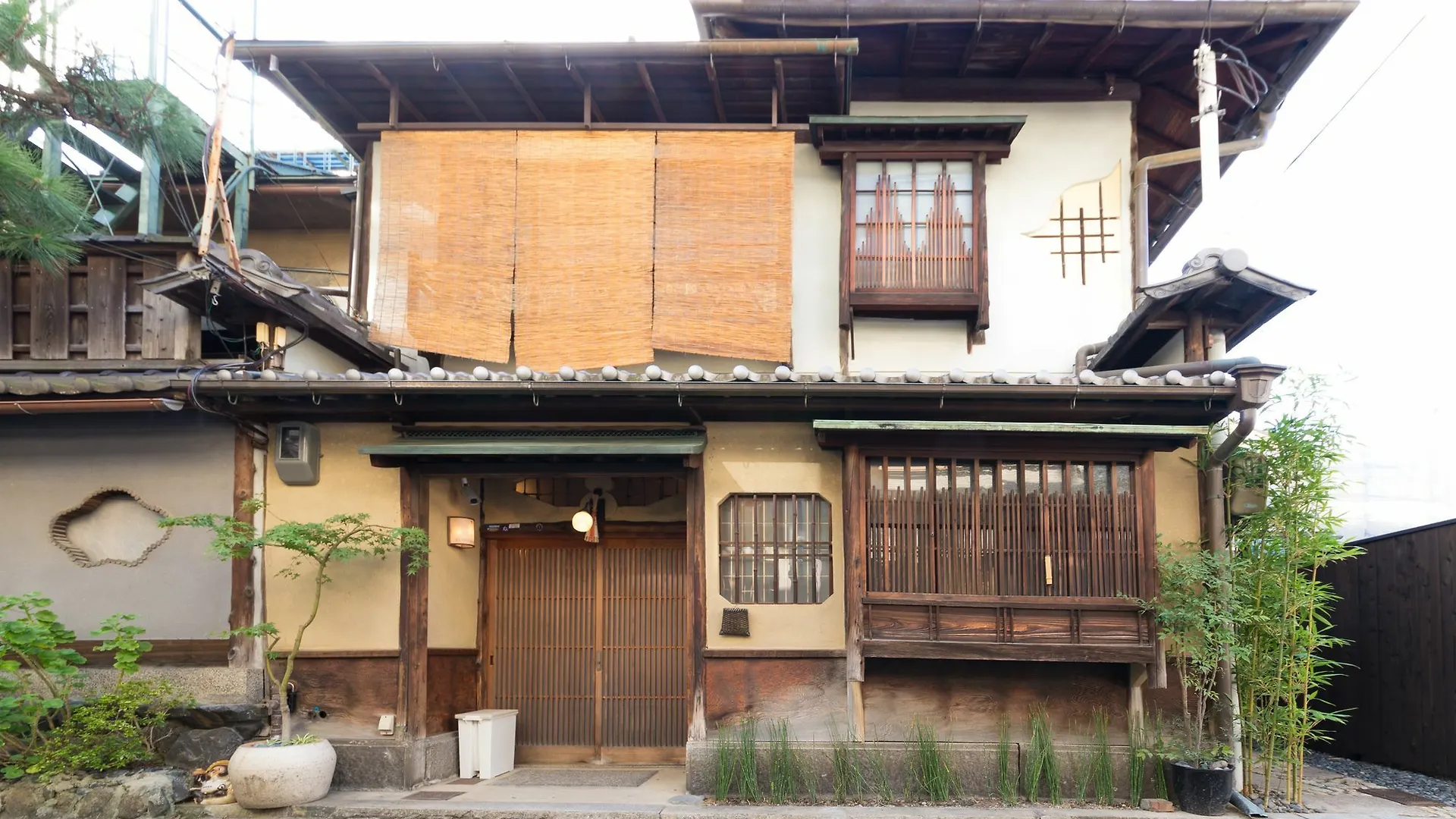 Kumomachiya Gionhanami Quioto