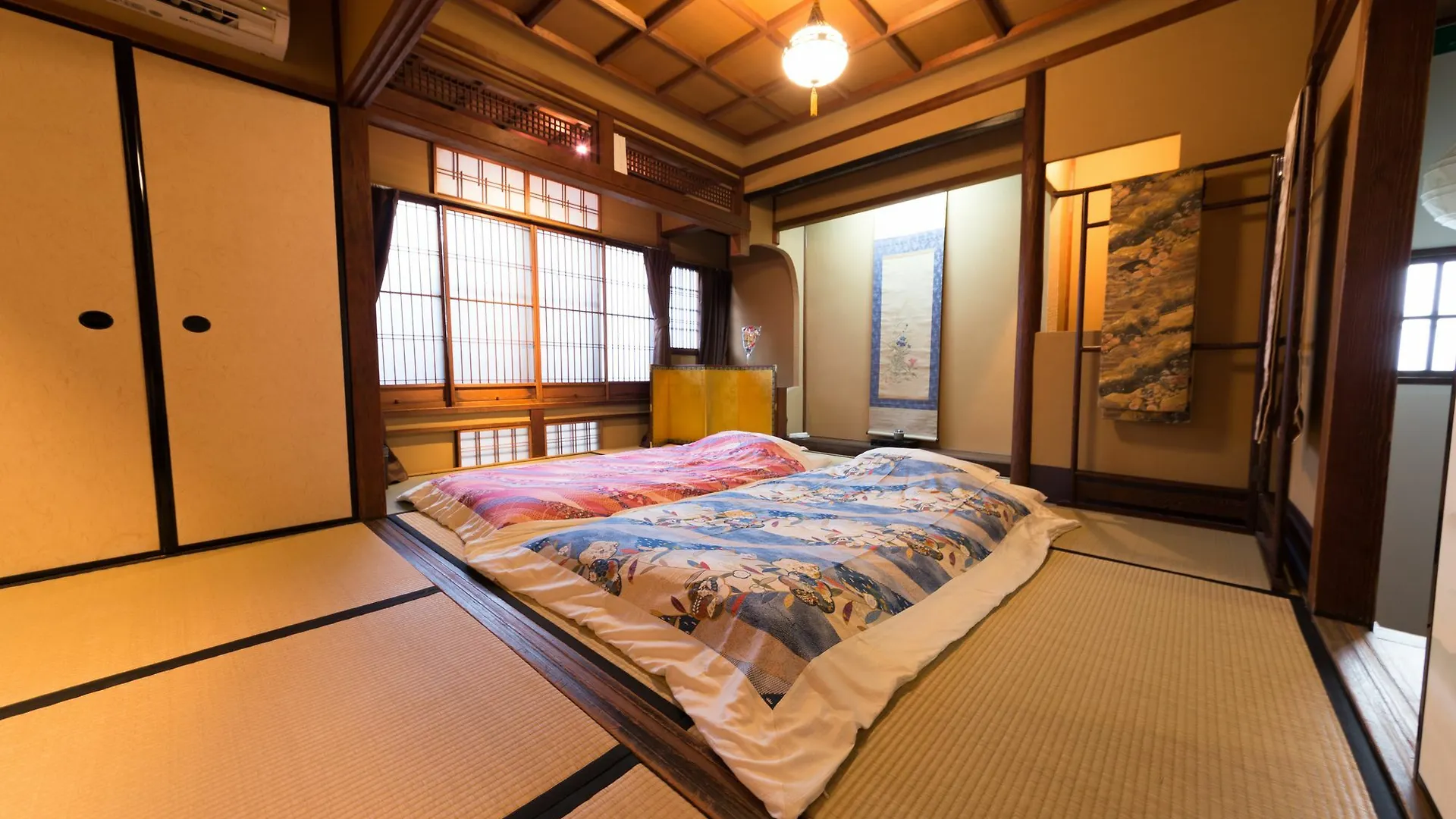 Kumomachiya Gionhanami Quioto Japão